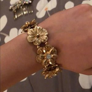 Flower gold bracelet